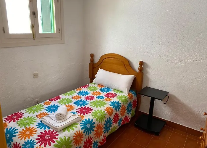 Casa De 5 Dormitorios Y 2 Terrazas